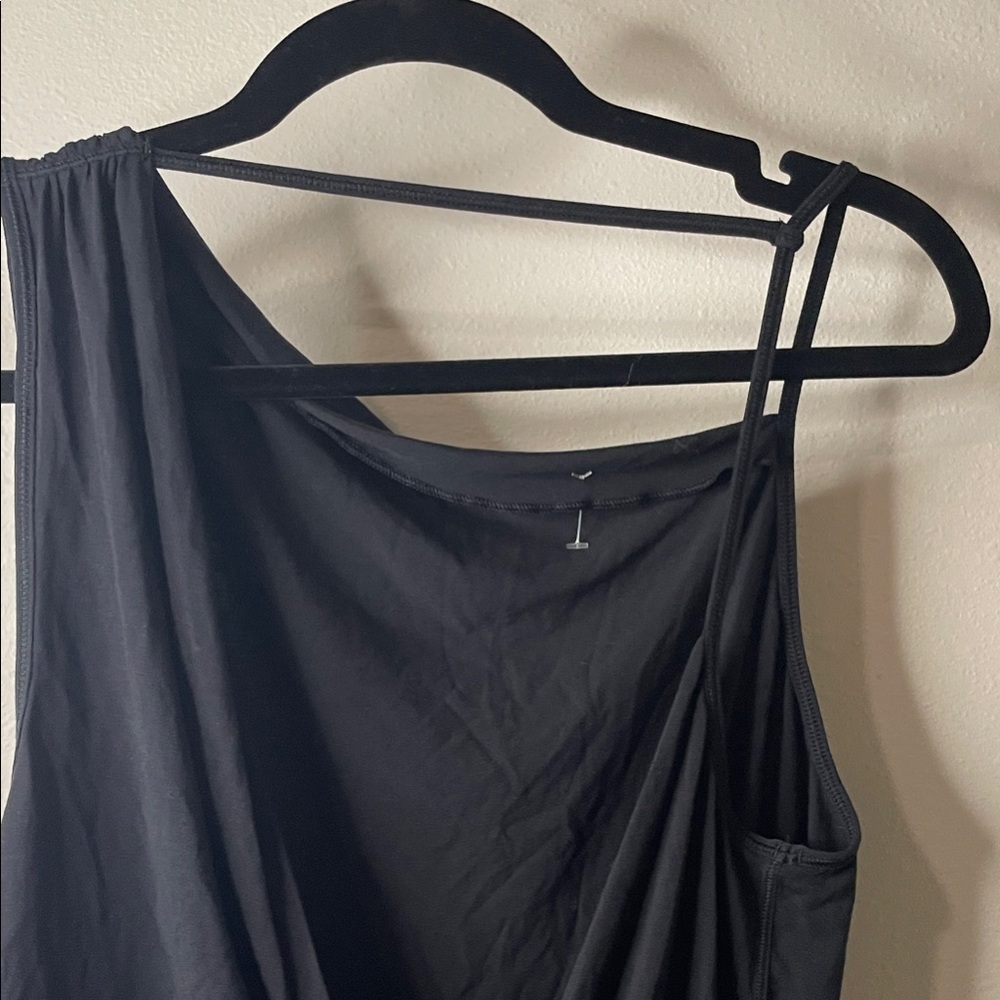Lululemon Black One-Shoulder Top with Twist Fabric Back. No Tags. - Picture 5 of 6